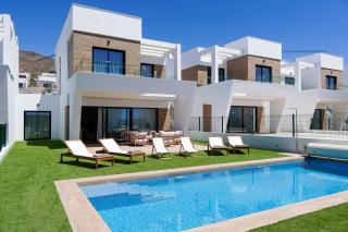 Stunning new construction luxury villa with heated private pool - Finestrat - 0