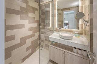 Sea view I Beach access I Pool with bar - 8