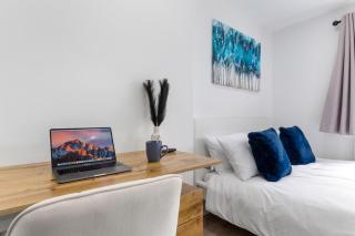 The Sapphire Retreat! 5 Mins to Harry Potter World! - Leavesden Green - 4