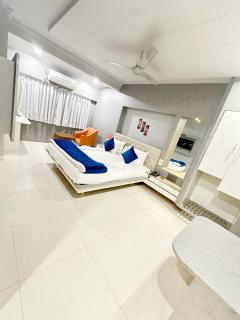 Saibaba International Hotel - Shirdi - 5