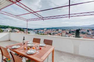 Apartment with beautiful view and big terrace - Vrboska (Verbosca) - 0