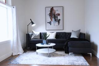 Cozy 2BR in Wortley Village with 2-car Parking and WiFi - London - 3