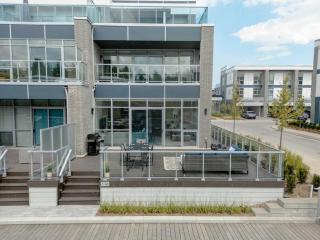Casa Lago 5 Bed Waterfront House - Innisfil - 3