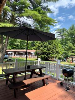 Rock Castle Resort - Lake George - 5