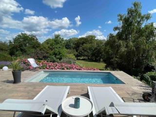 Villa 4 chambres piscine et grand terrain - - 2