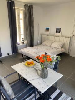 Maison de village sa charmante chambre avec terrasse - 2