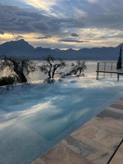 Sky View Garda Lake by Hotel Galvani - Torri del Benaco - 9