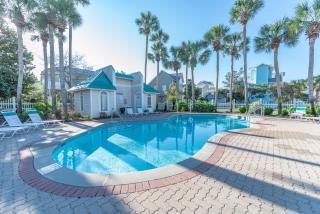 Gulf views, steps to beach, Pool, Walk To Dining - Destin - 3