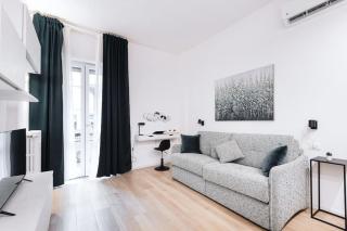 Easylife - Studio with terrace in Porta Venezia - Milan - 0