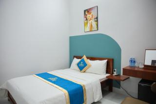Quốc Hùng Hotel - 1