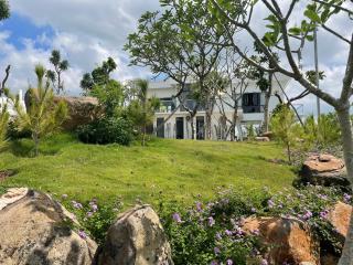 Nhà Bên Đồi - The Hill House Villa - - 0
