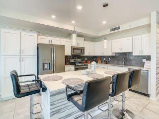 Disney Thematic 2BR Condo with 2 Clubhouses - Kissimmee - 8