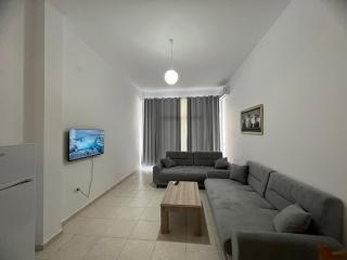 Ground Floor Comfort Suites - Spacious & Modern - Orikum - 9