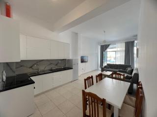 Ground Floor Comfort Suites - Spacious & Modern - Orikum - 3