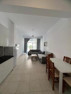 Ground Floor Comfort Suites - Spacious & Modern - Orikum - 6
