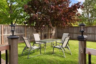 Days Inn by Wyndham Stouffville - Stouffville - 5