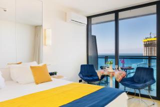 Orbi City Sea View Apartments - Batumi - 3