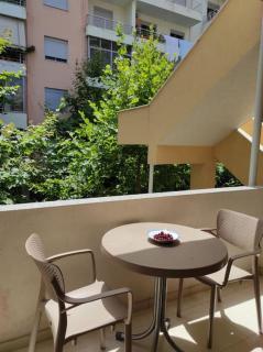 July's Beach Apartment - 4