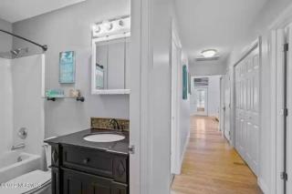 Fantastic Ocean Edge Beach House - North Topsail Beach - 8