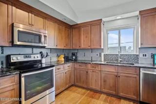 Fantastic Ocean Edge Beach House - North Topsail Beach - 7