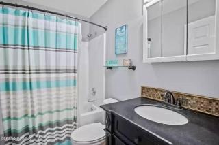 Fantastic Ocean Edge Beach House - North Topsail Beach - 5
