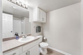 Spacious 2BR King Suites w Pool, Gym, Laundry - Close to Downtown - 3
