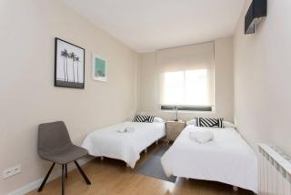 New Apartment With Private Rooftop - Hospitalet de Llobregat - 3