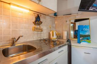 Studio Apartman Estera - Cres - 8
