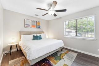 Economy King Bed Suites w Pool, Next to Downtown - Austin - 4