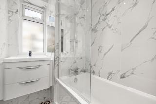 Spacious London Bridge Flat - 9