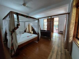 Queen of Sheba Beach Lodge - Pongwe - 9