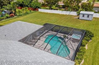 Blue Diamond Bungalow Pool and Spa - Cape Coral - 5