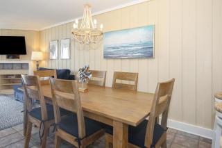 D17 - Beach Retreat - Oceanside - 7