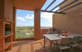 Modern apartment with in-&outside pool, sauna&gym, heating, rooftop terrace with amazing sea&mountains view - Lagos - 3