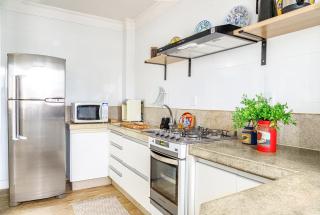 Apê da Cris - Centro BC , 5min da praia - ideal para casais , com garagem - Balneário Camboriú - 5