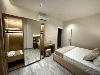 Roman Apartments - 4