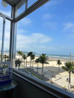 Pé na areia, vista mar, wi-fi e varanda ! - Praia Grande - 8