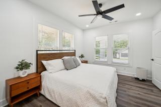 Centrally Located Home in Atlanta-10 Mins from GA Aquarium, Mercedes Benz Stadium, & Much More - Atlanta - 7