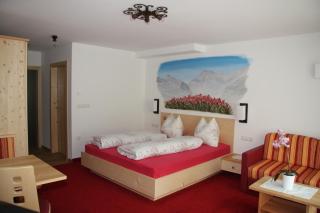 Hotel Restaurant Rosmarie - Pfelders - 4