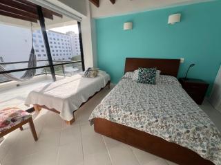 Acogedor con balcón y vista al mar - San Andrés - 8
