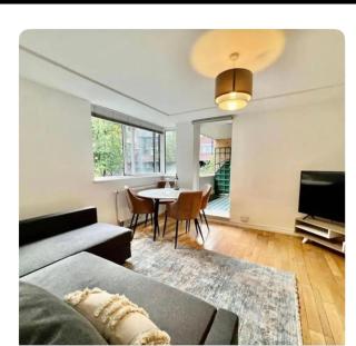 Central 1bed close to transport links - Londra - 0