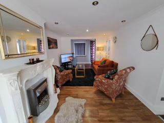 City Centre Semi-Detached-House - 3