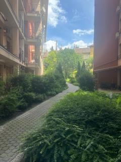 Corvin Gem2 Apartment with Parking - Budapest - 9