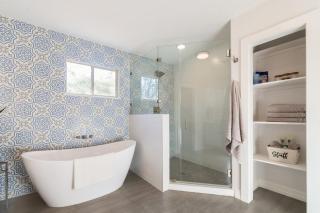 Luxury Bungalow Near Main W Hot-tub And Firepit - Fredericksburg - 0