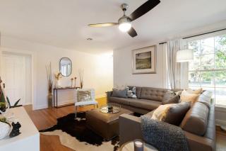 Luxury Bungalow Near Main W Hot-tub And Firepit - Fredericksburg - 6
