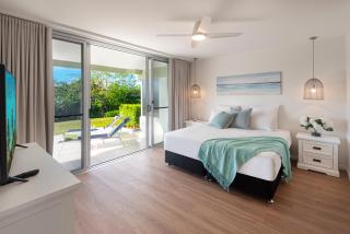Lagoon Beachfront Lodge 006 on Hamilton Island by HamoRent - 2