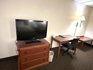 Quality Inn & Suites Salina - Salina - 5