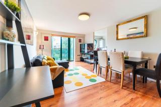 Luxury Docklands 2Bed apt- Close to Excel- Canary Wharf- City Airport - 02 Arena- Free Parking- PS 4 - Londra - 8