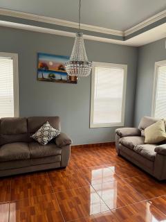 Private Spacious Modern 4BR Home with Full Kitchen - San Miguel - 4