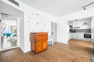 Amazing room + Private bathroom, Full sea view - Bat Yam - 3
